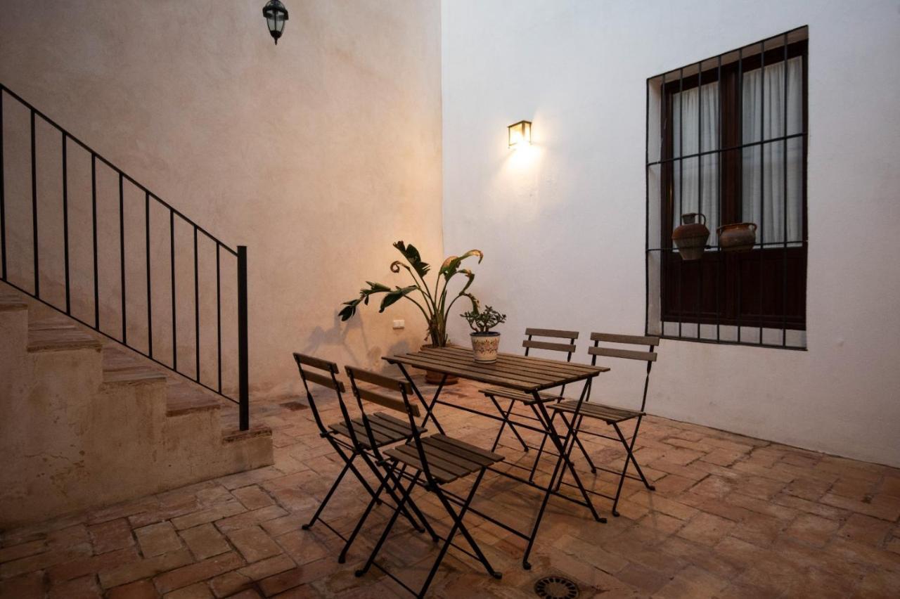 Apartamento La Casa Del Santo Кармона Экстерьер фото